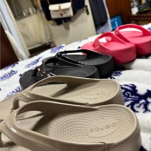 OOFOS Women's Sandals - Black, Pink, Tan